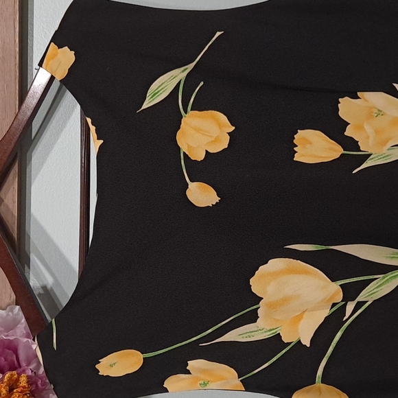 STUDIO I LOVELY DRESS - Picture 5 of 9